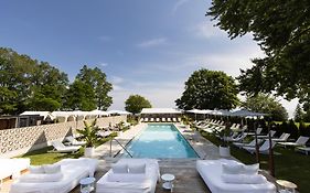 The Lakeside Prince Edward County